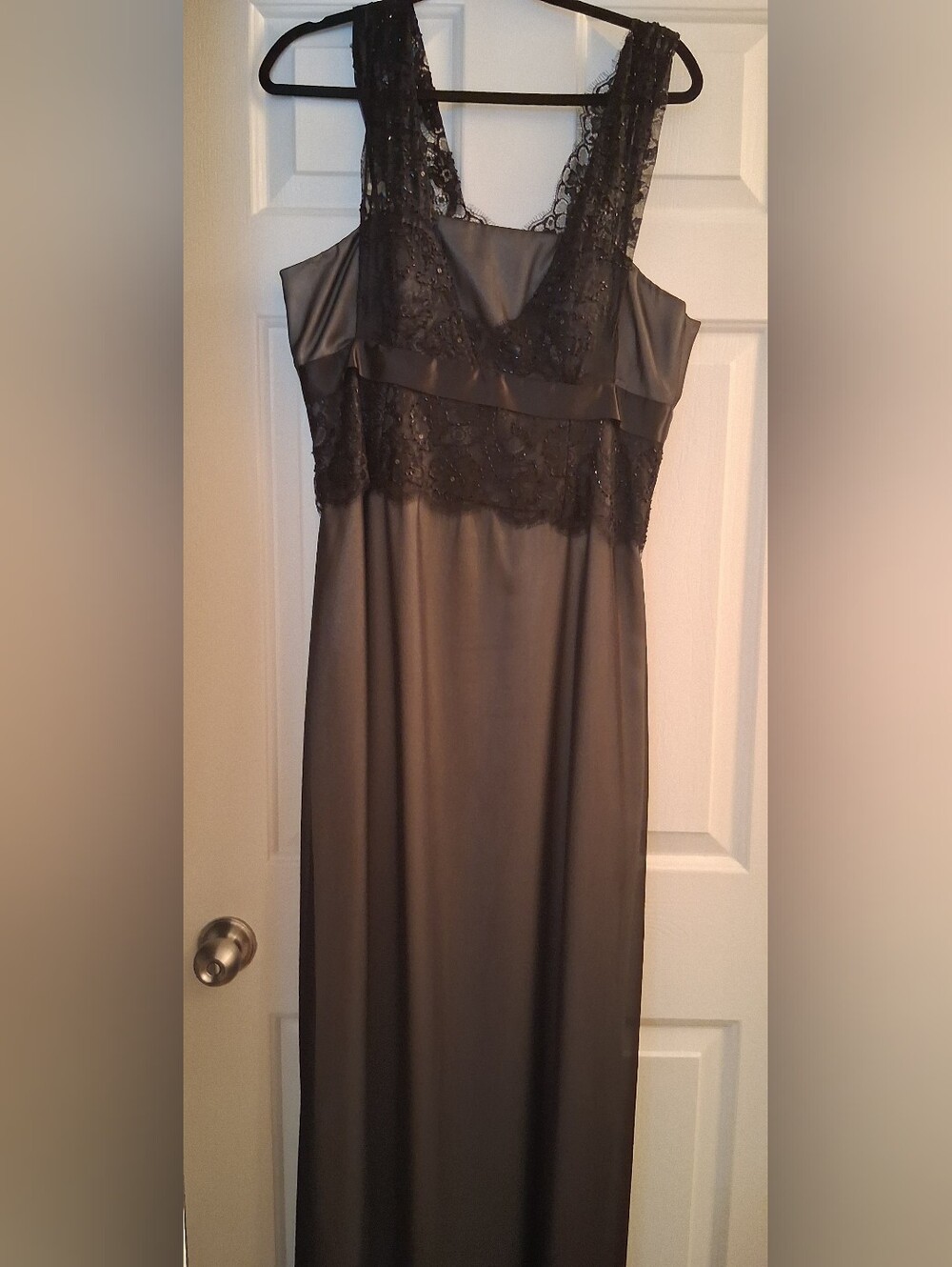 Elegant Black Lace-Trim Evening Gown - Women Formal